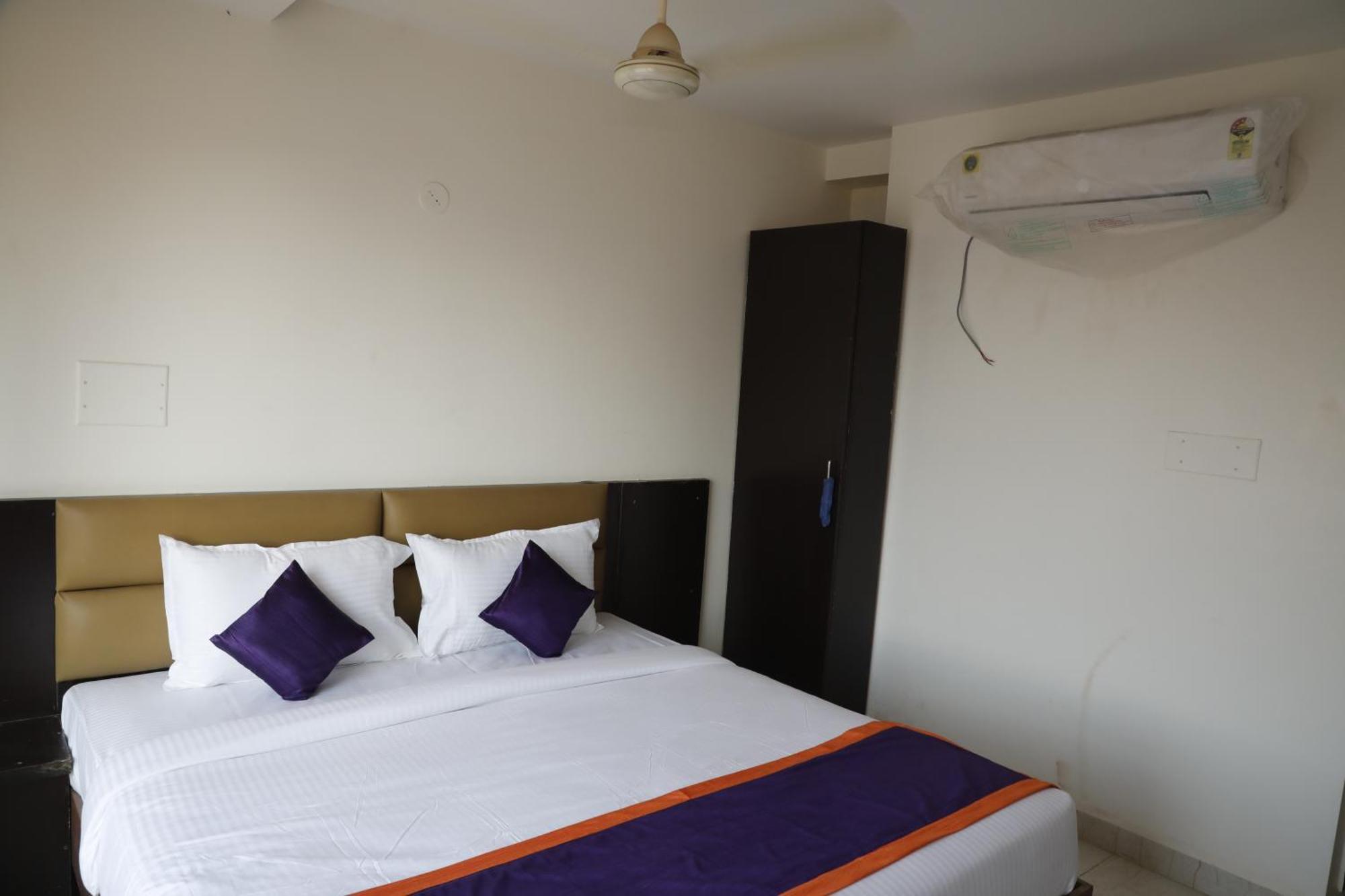 Balaji Gold Inn Hotel Hubli Ngoại thất bức ảnh